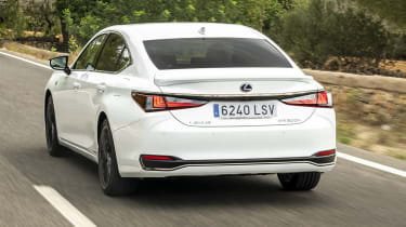 2022 Lexus ES 300h